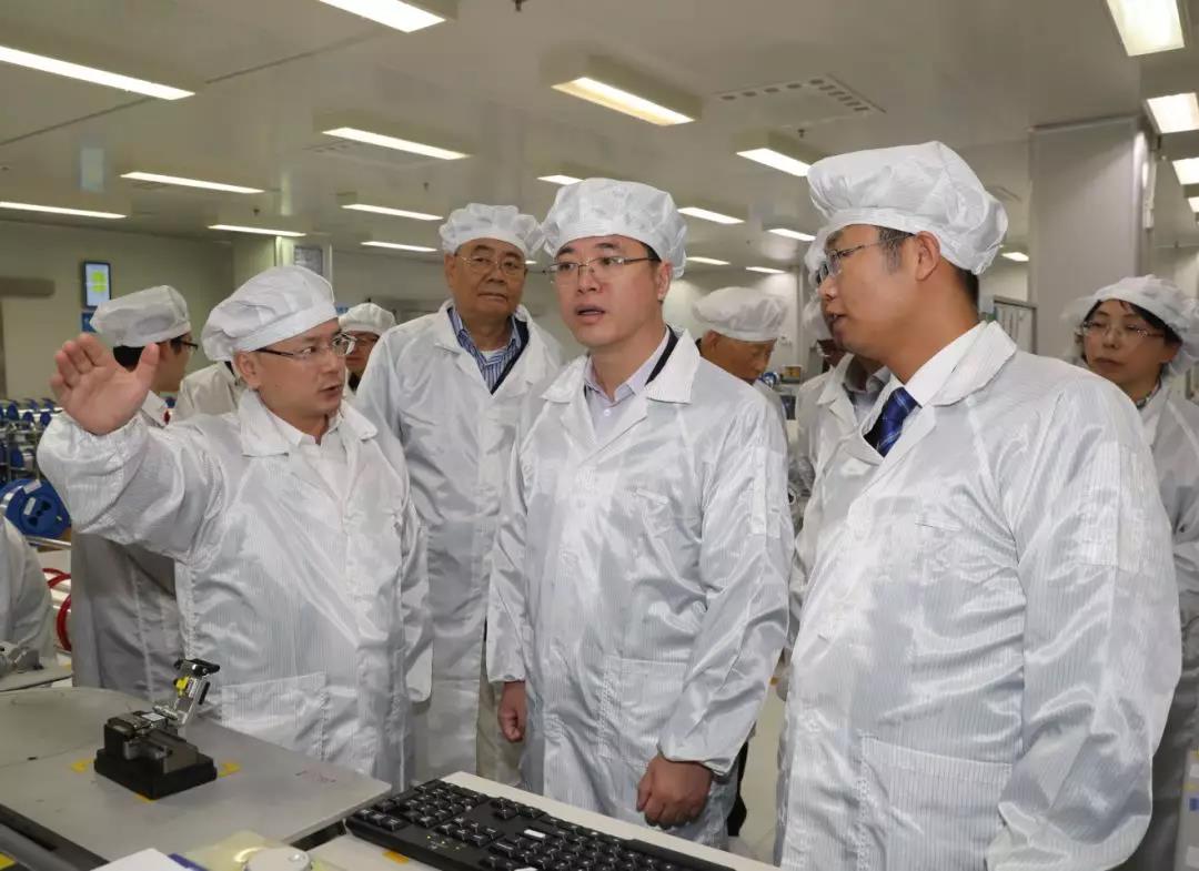 強強聯合，共筑未來 亨通與東南大學攜手成立光/量子通信與傳感技術聯合研究中心